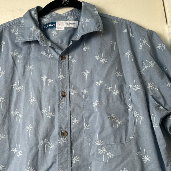 Old Navy Palm Tree Everyday Regular Fit Short Sleeve Button Down Casual Shirt -L - Picture 3 of 7